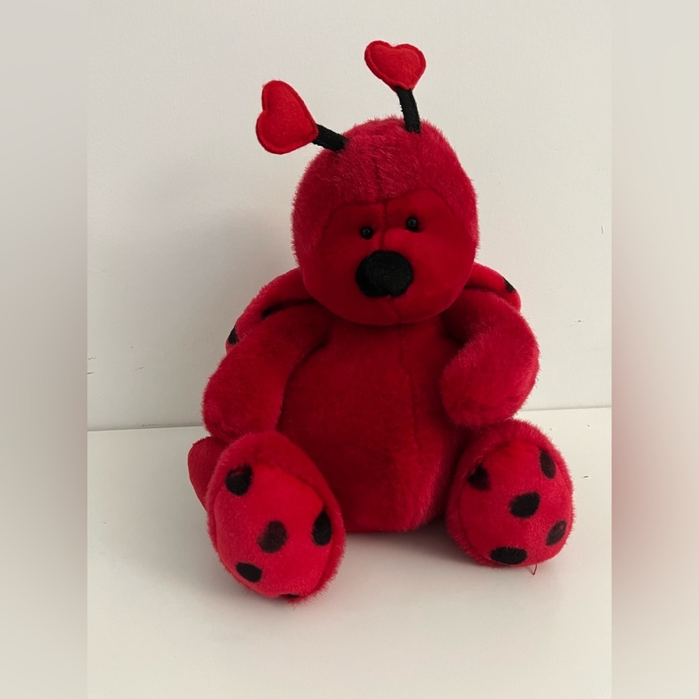 Russ Berrie “Bugsly” Red Ladybug Valentine Plush with Hearts - Picture 4 of 6